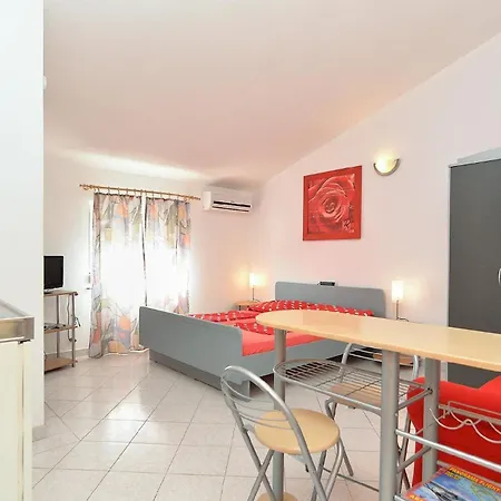Apartment Fuer 2 Personen Ca 19 Qm In Pula-fondole, Istrien Istrische Riviera