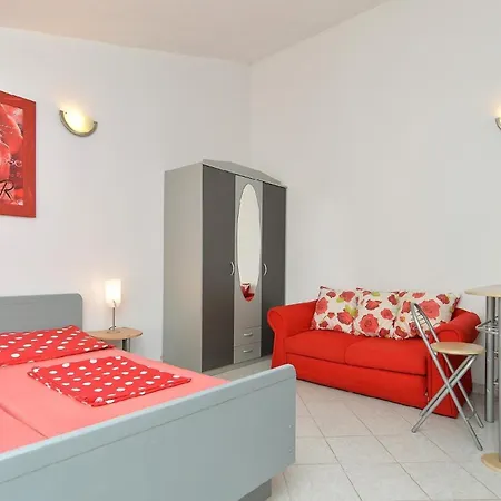 Apartment Fuer 2 Personen Ca 19 Qm In Pula-fondole, Istrien Istrische Riviera Stinjan